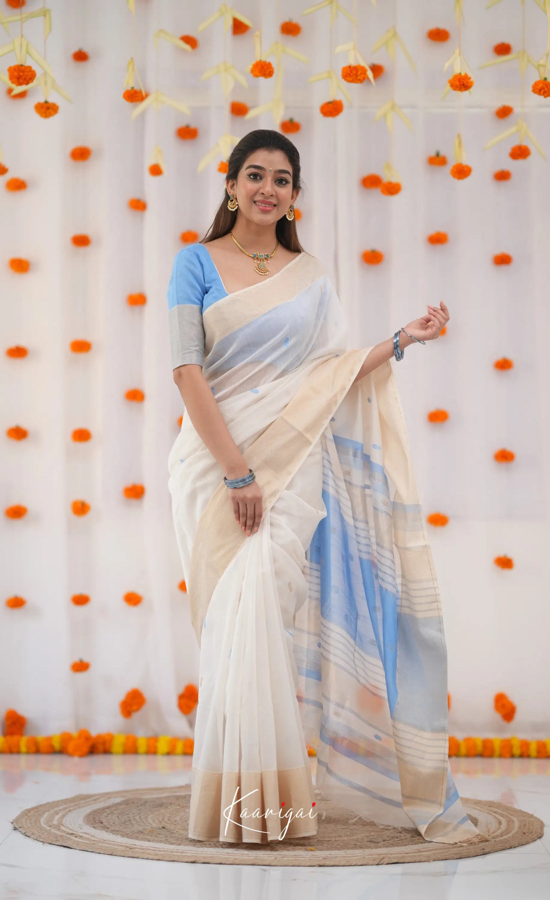 Maanvi Maheswari Silk Cotton Saree - White and Pastel Blue Sarees