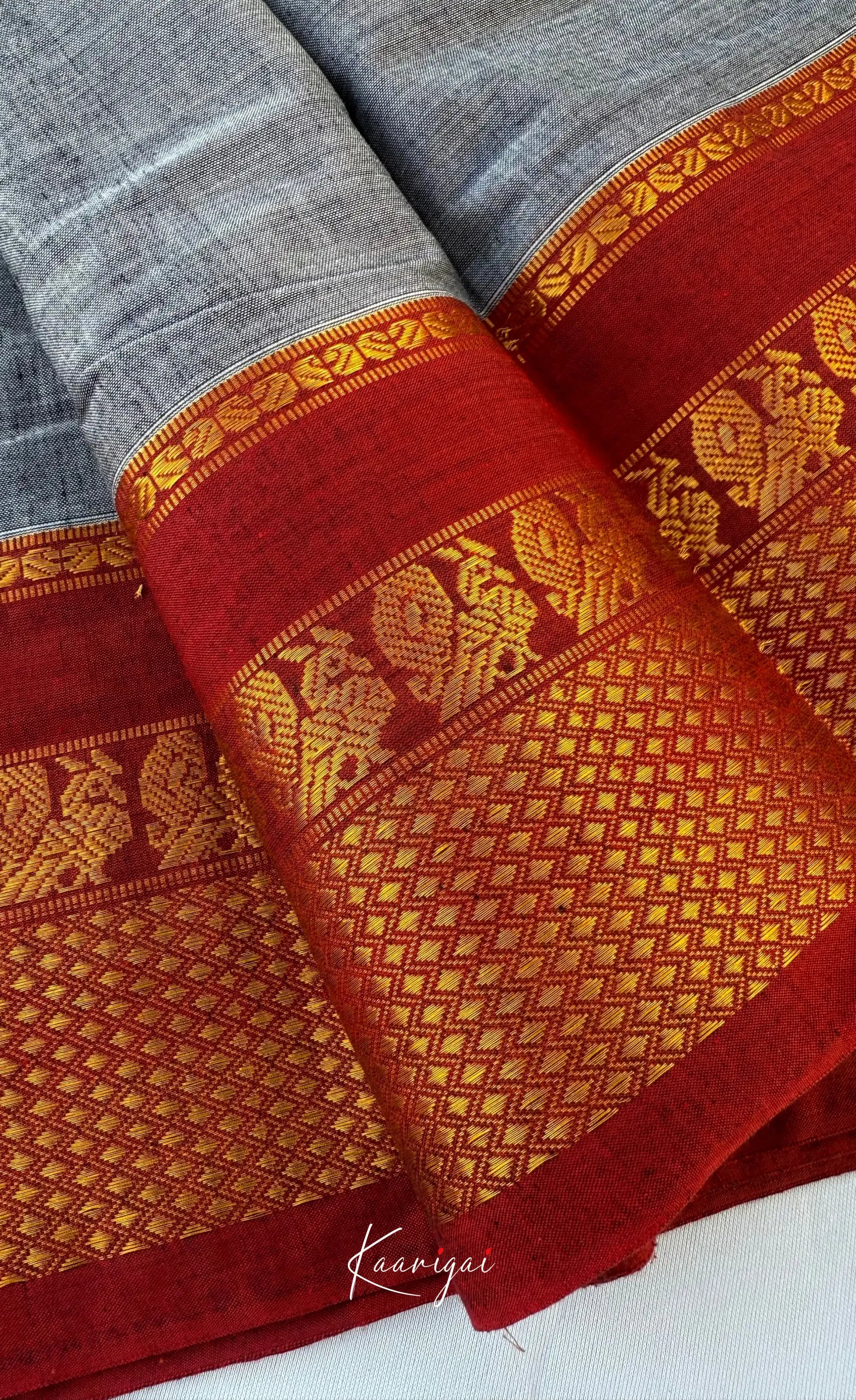 Nalinam - Grey and Reddish Maroon Chettinad Cotton Saree - Sarees
