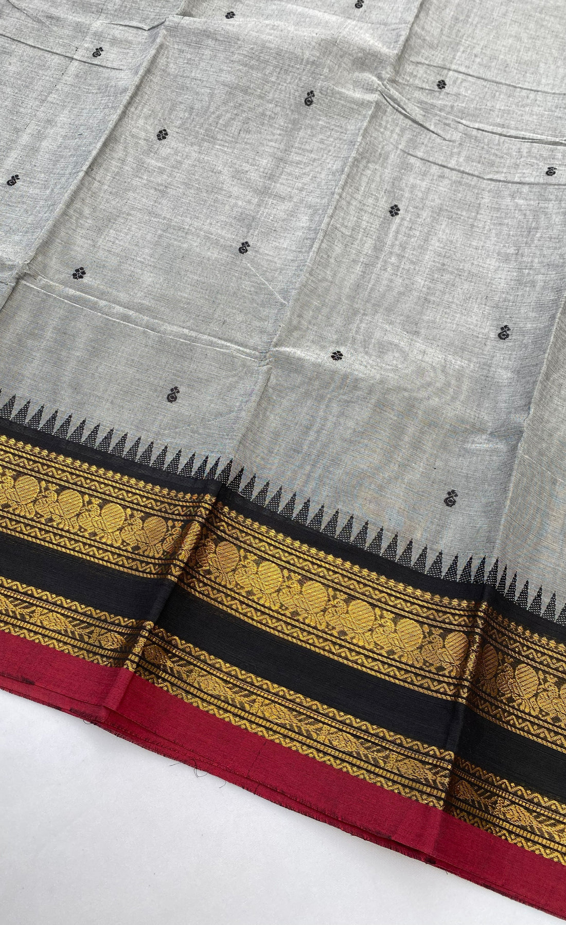 Chettinad Cotton Saree -   Grey tone and Black shade
