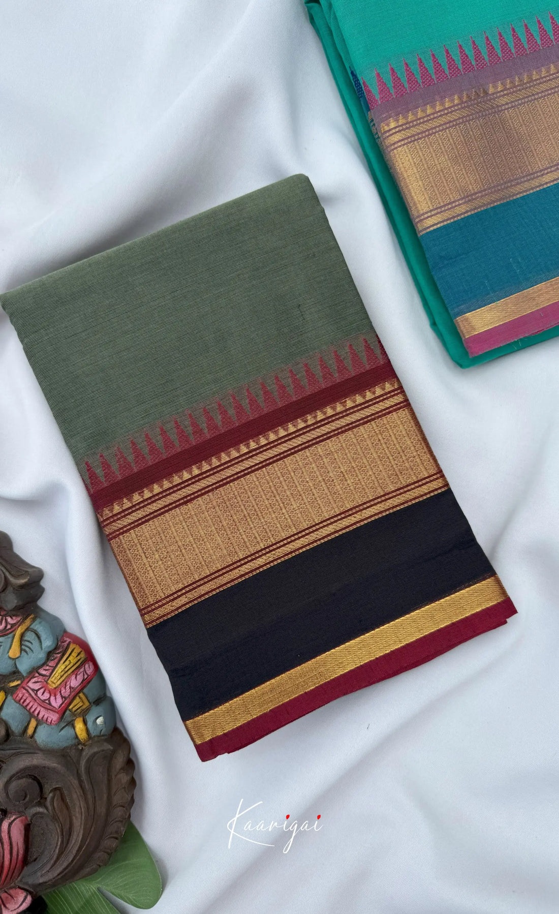 Chettinad Cotton Saree - Grey tone and Dark maroon shade Sarees