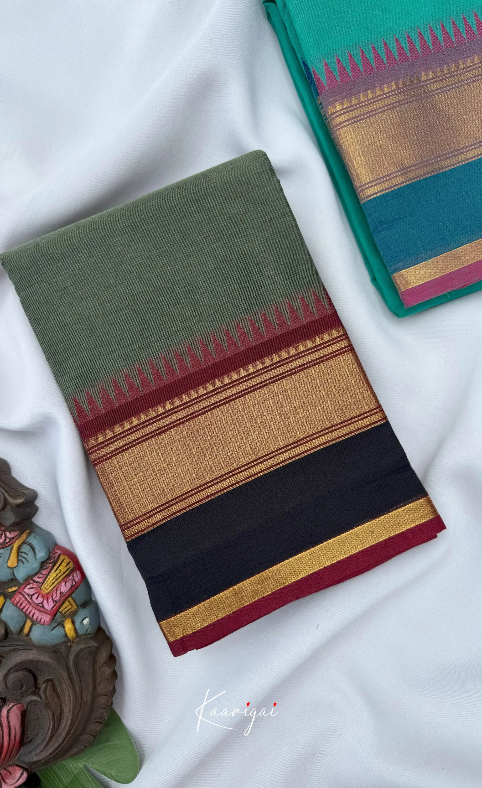 Chettinad Cotton Saree - Grey tone and Dark maroon shade Sarees