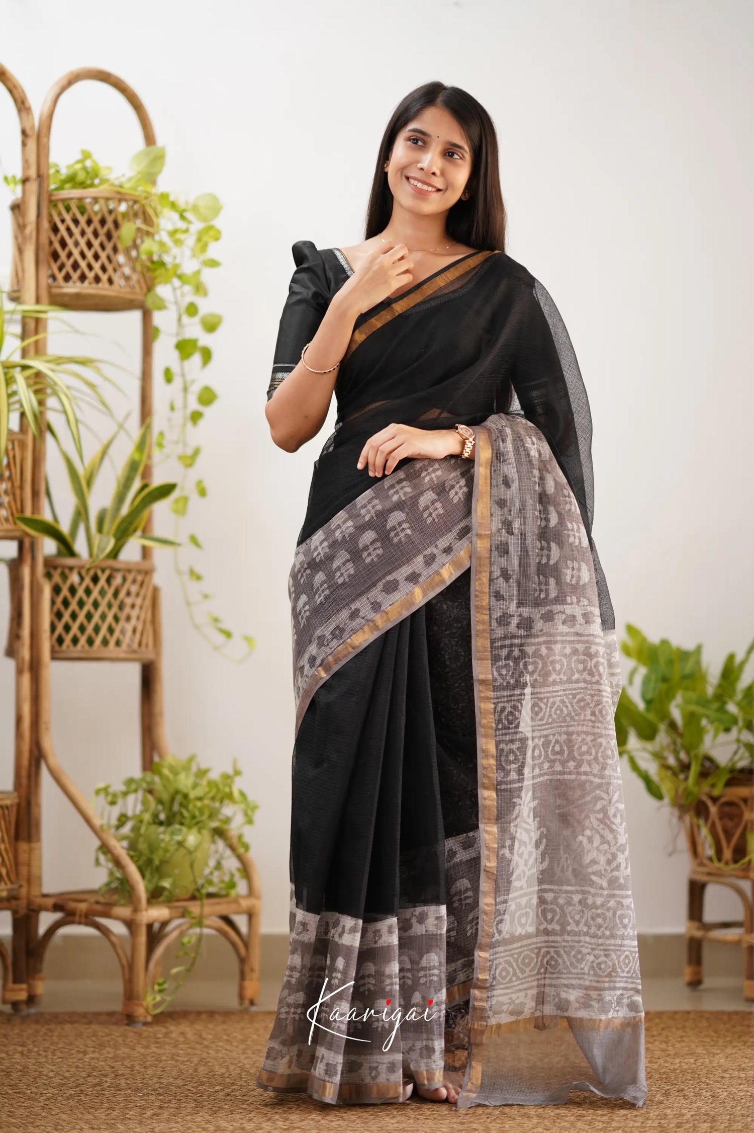 Kamali Kota Saree - Black And Ash Sarees