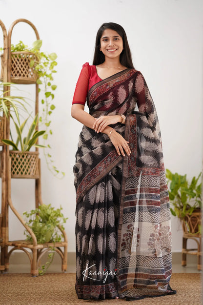 Kamali Kota Saree - Black And Beige Sarees