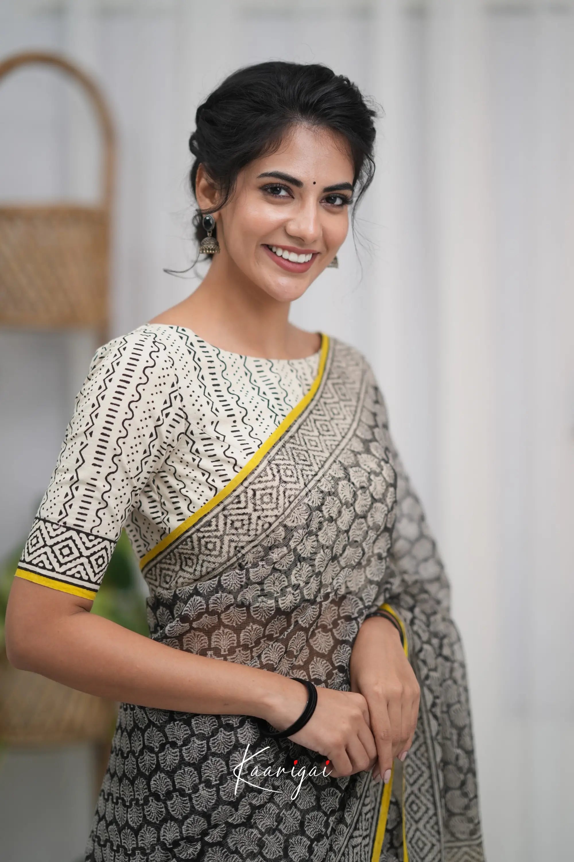 Kamali Kota Saree - Black and Yellow Sarees