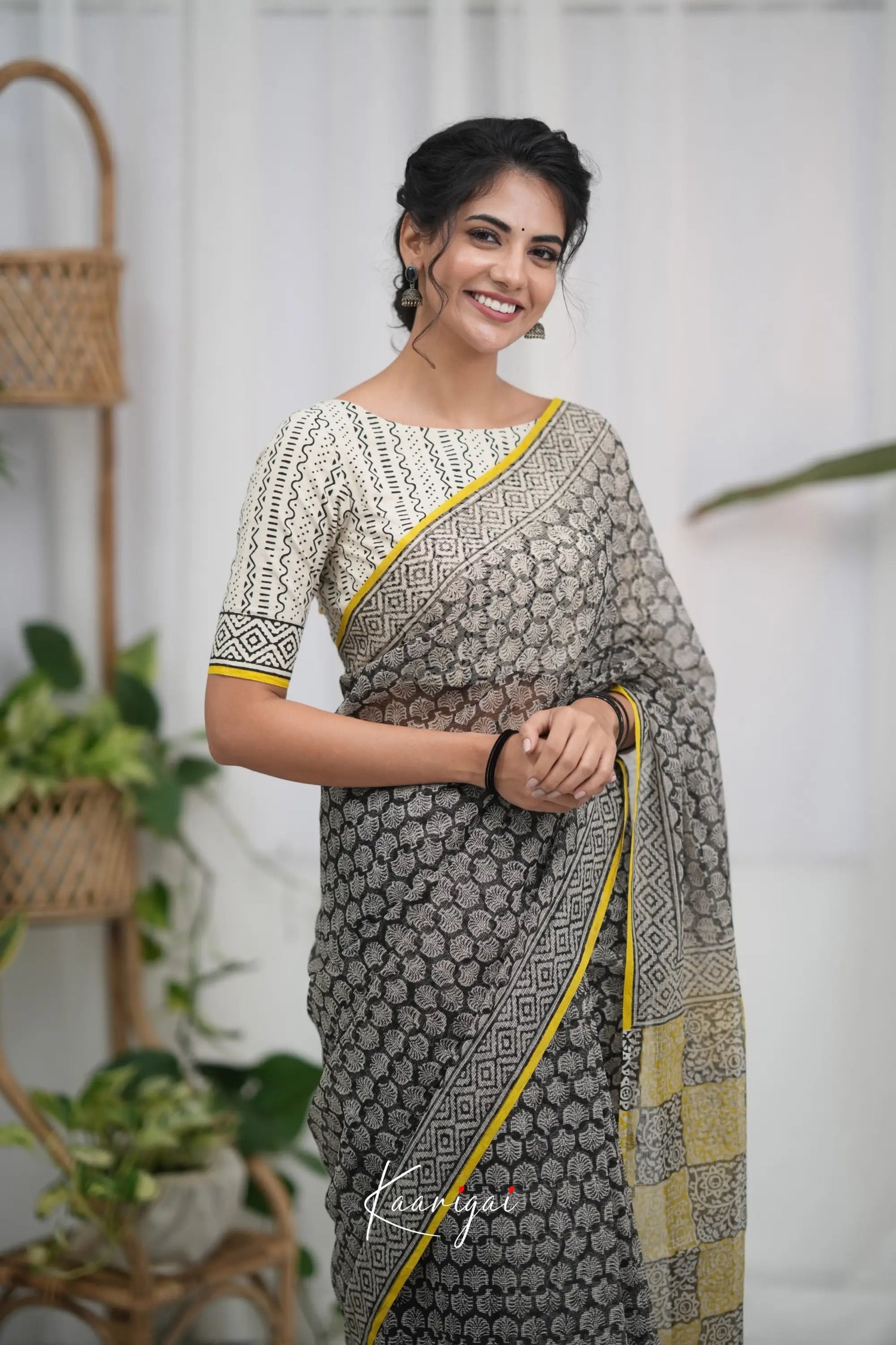 Kamali Kota Saree - Black and Yellow Sarees