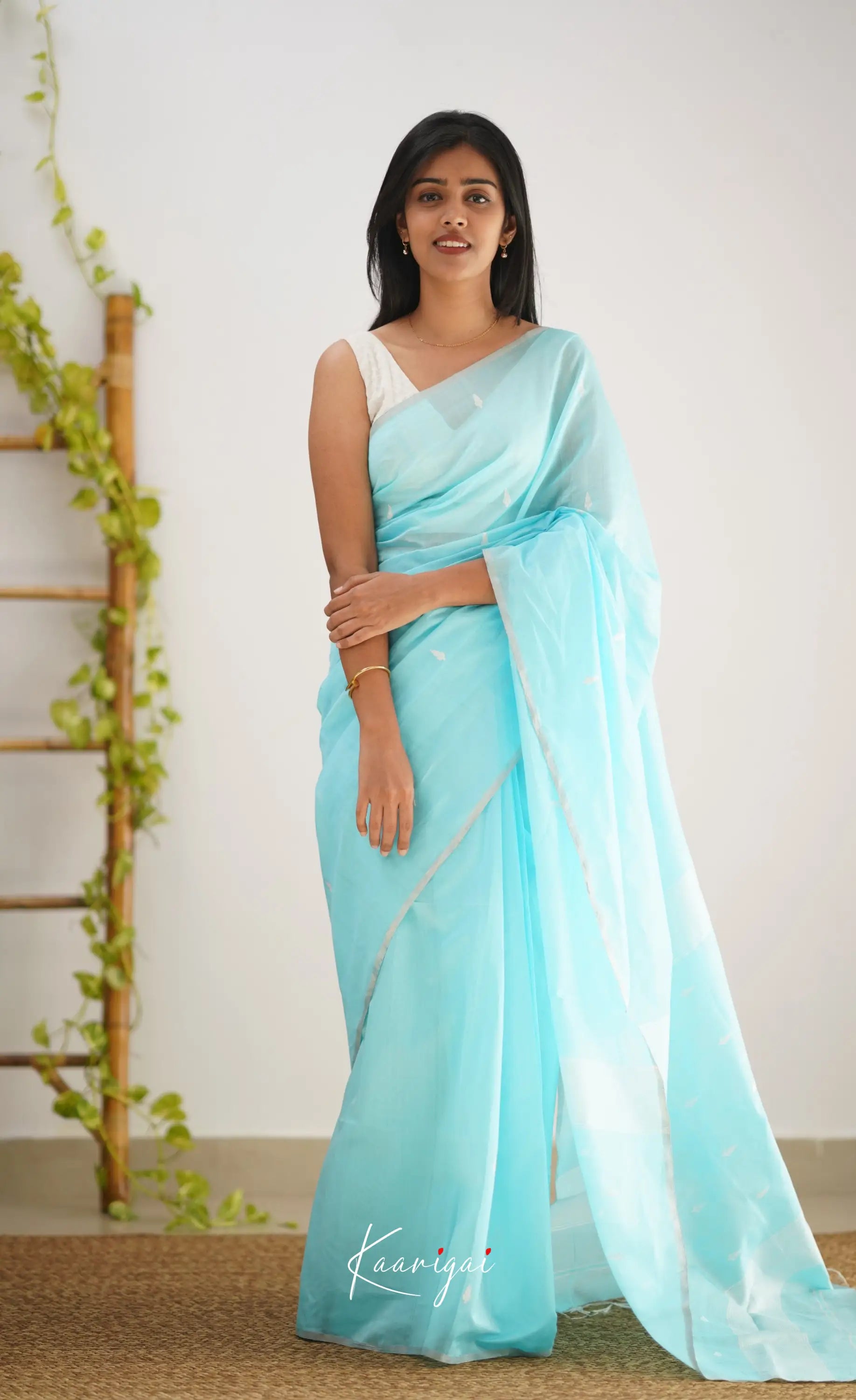 Aadrika- Light Blue Pure Maheshwari Silk Cotton Saree Sarees