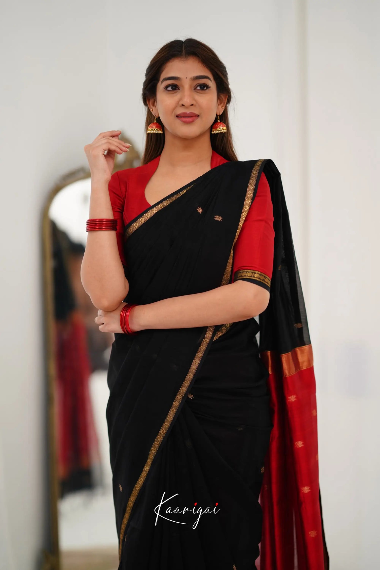 Maanvi Maheswari Silk Cotton Saree - Black And Maroonish Red Sarees