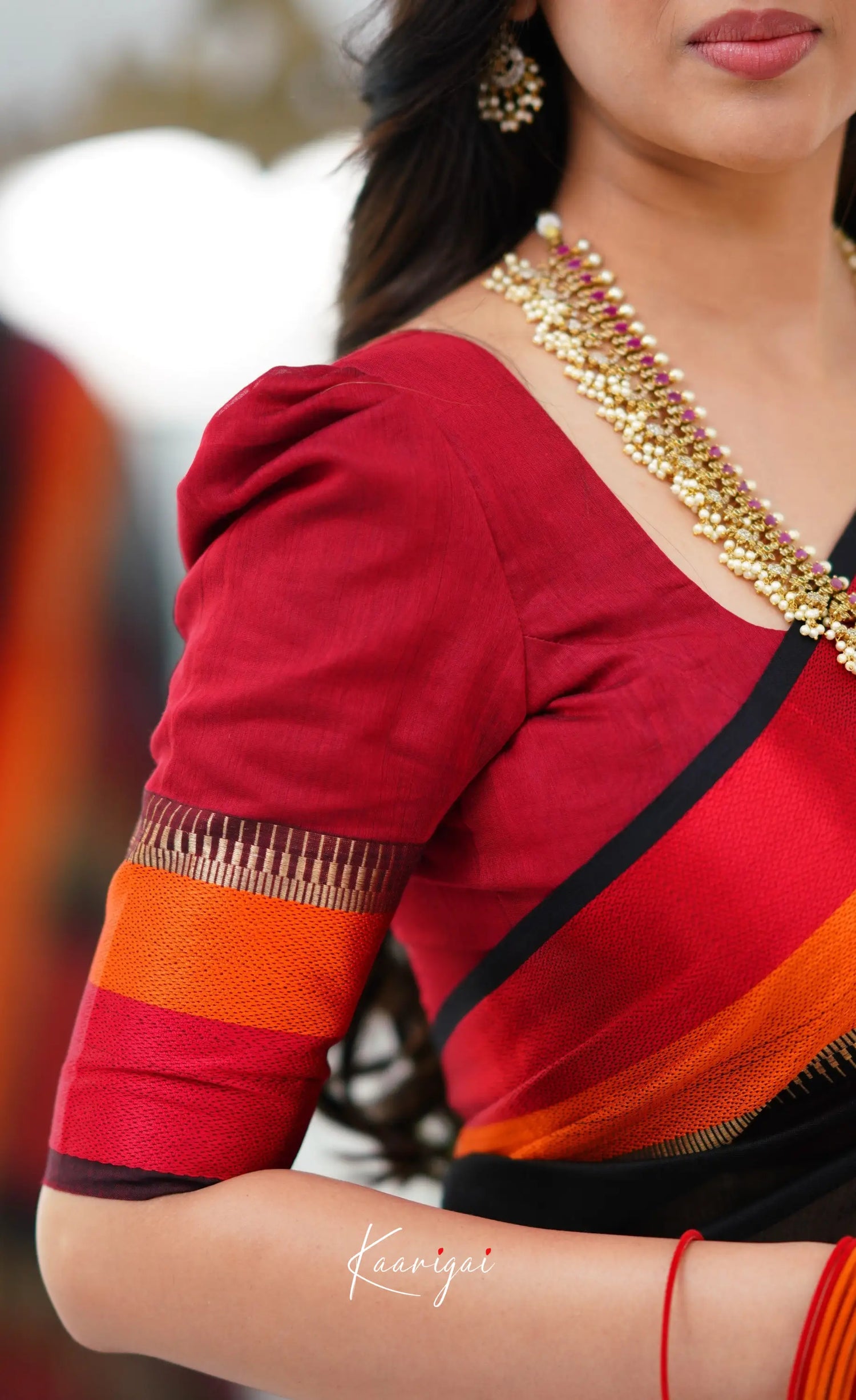 Maanvi Maheswari Silk Cotton Saree - Black And Red Sarees