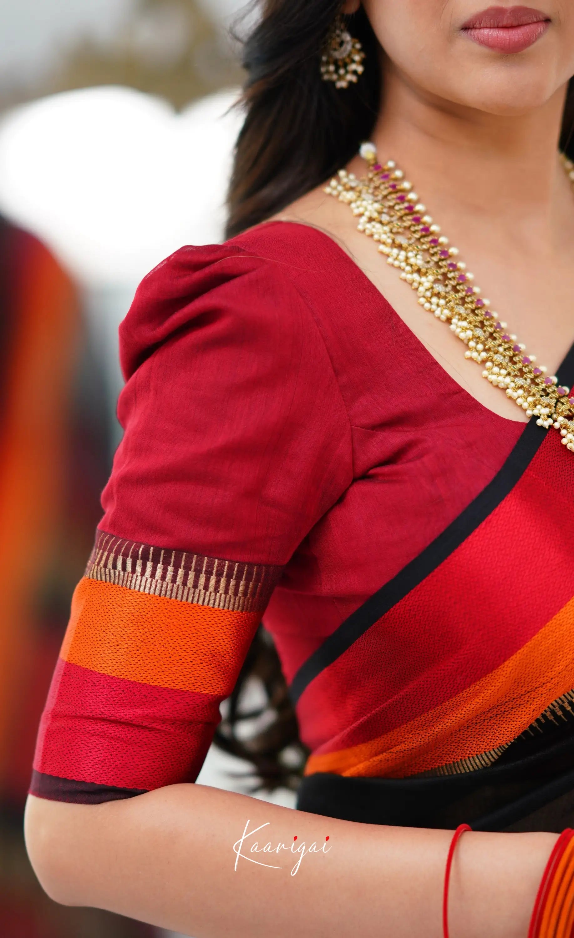 Maanvi Maheswari Silk Cotton Saree - Black And Red Sarees