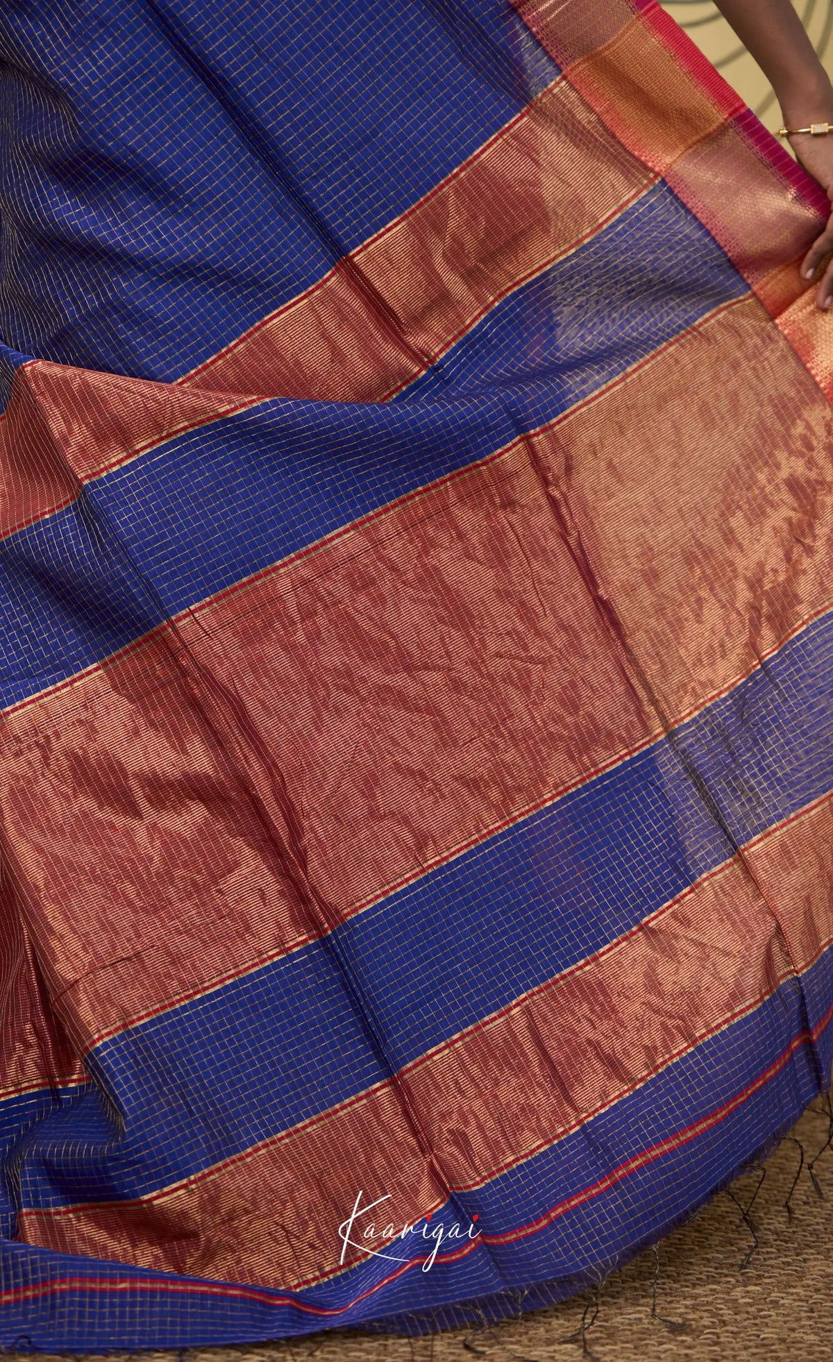 Maanvi Maheswari Silk Cotton Saree - Dark blue and Maroon - Sarees