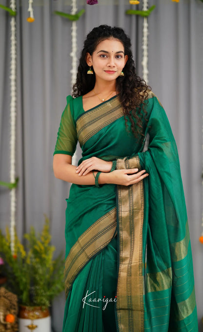 Maanvi Maheswari Silk Cotton Saree - Green Sarees