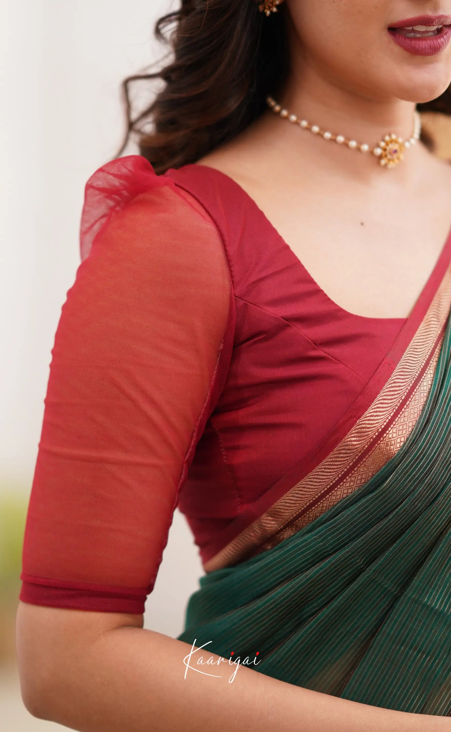 Maanvi- Shade Of Dark Green And Red Tone Sarees