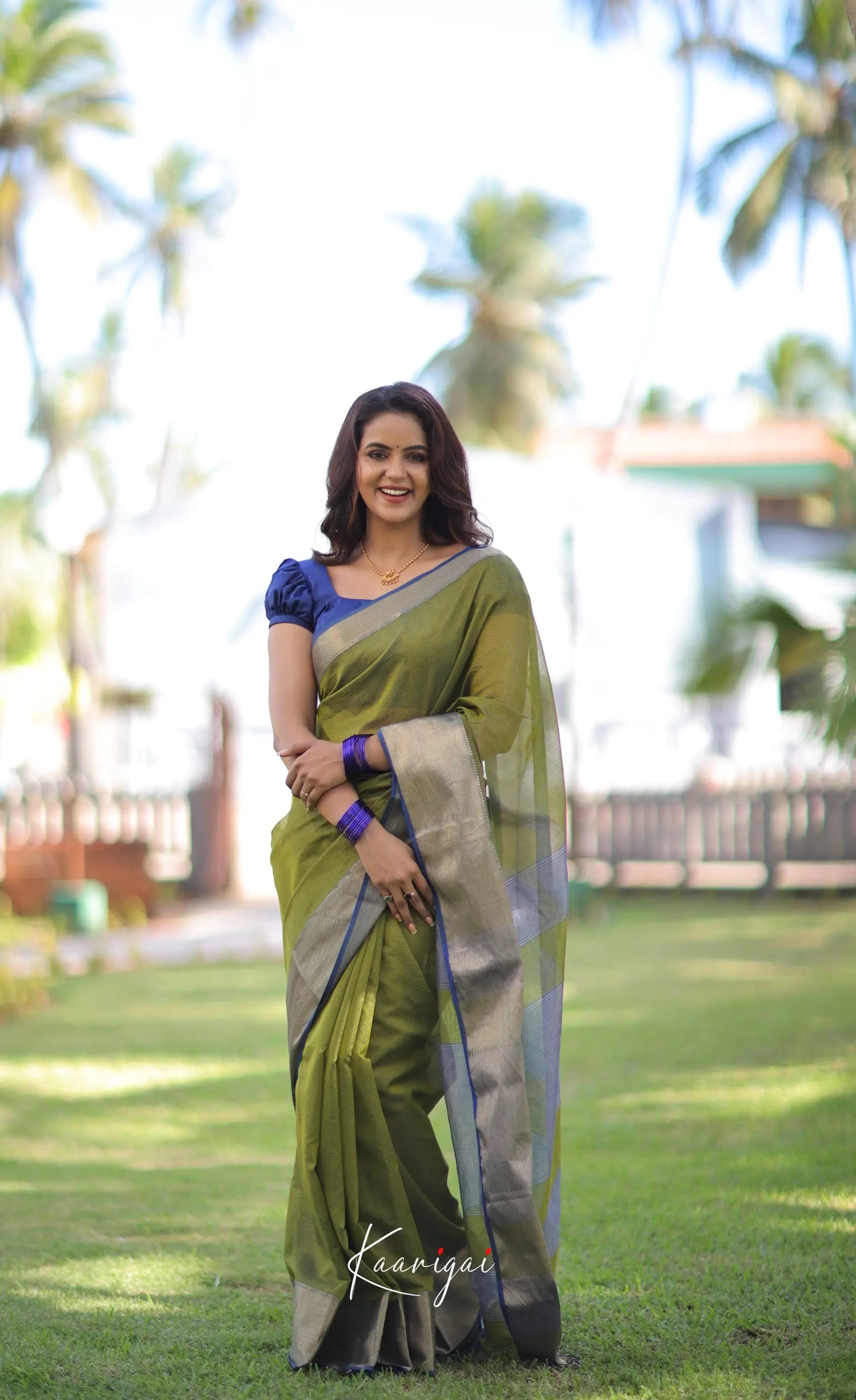 Maanvi - Shade Of Moss Green And Blue Tonemaheshwari Silk Cotton Saree Sarees