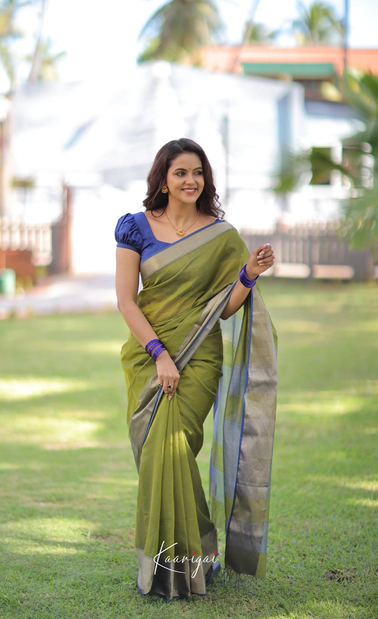 Maanvi - Shade Of Moss Green And Blue Tonemaheshwari Silk Cotton Saree Sarees