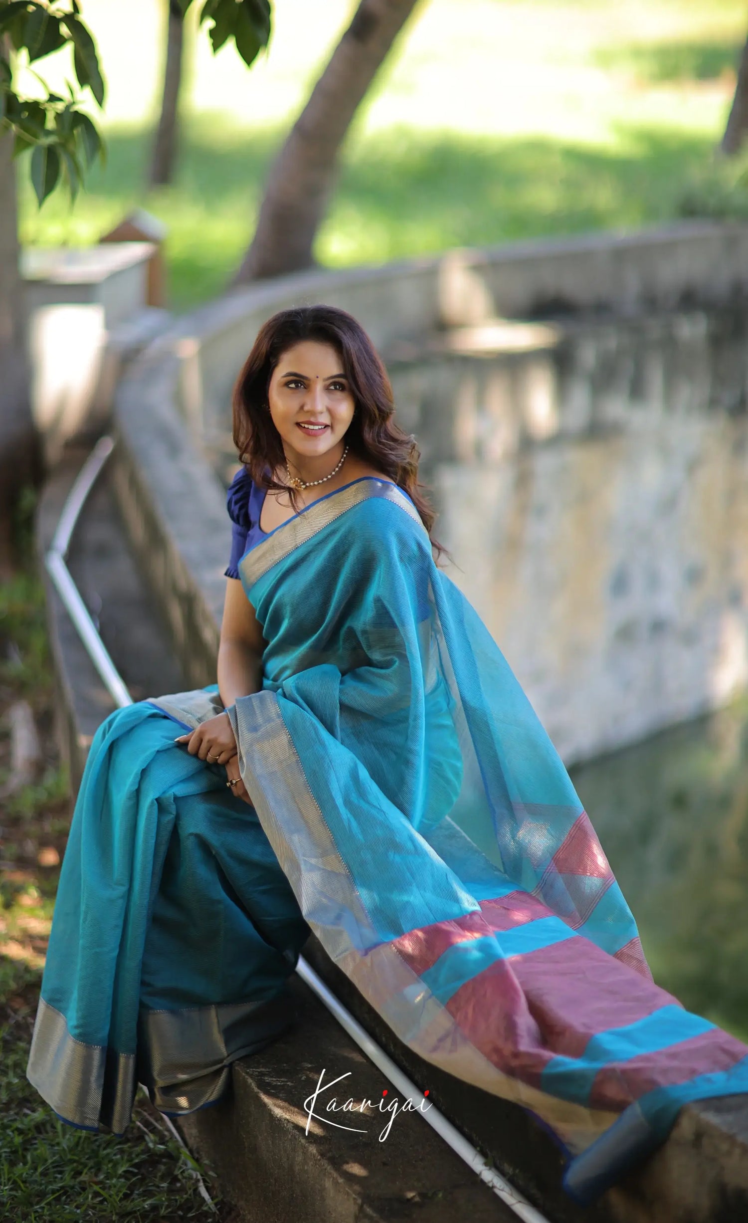 Maanvi- Shade Of Teal Blue And Tone Maheshwari Silk Cotton Saree Sarees