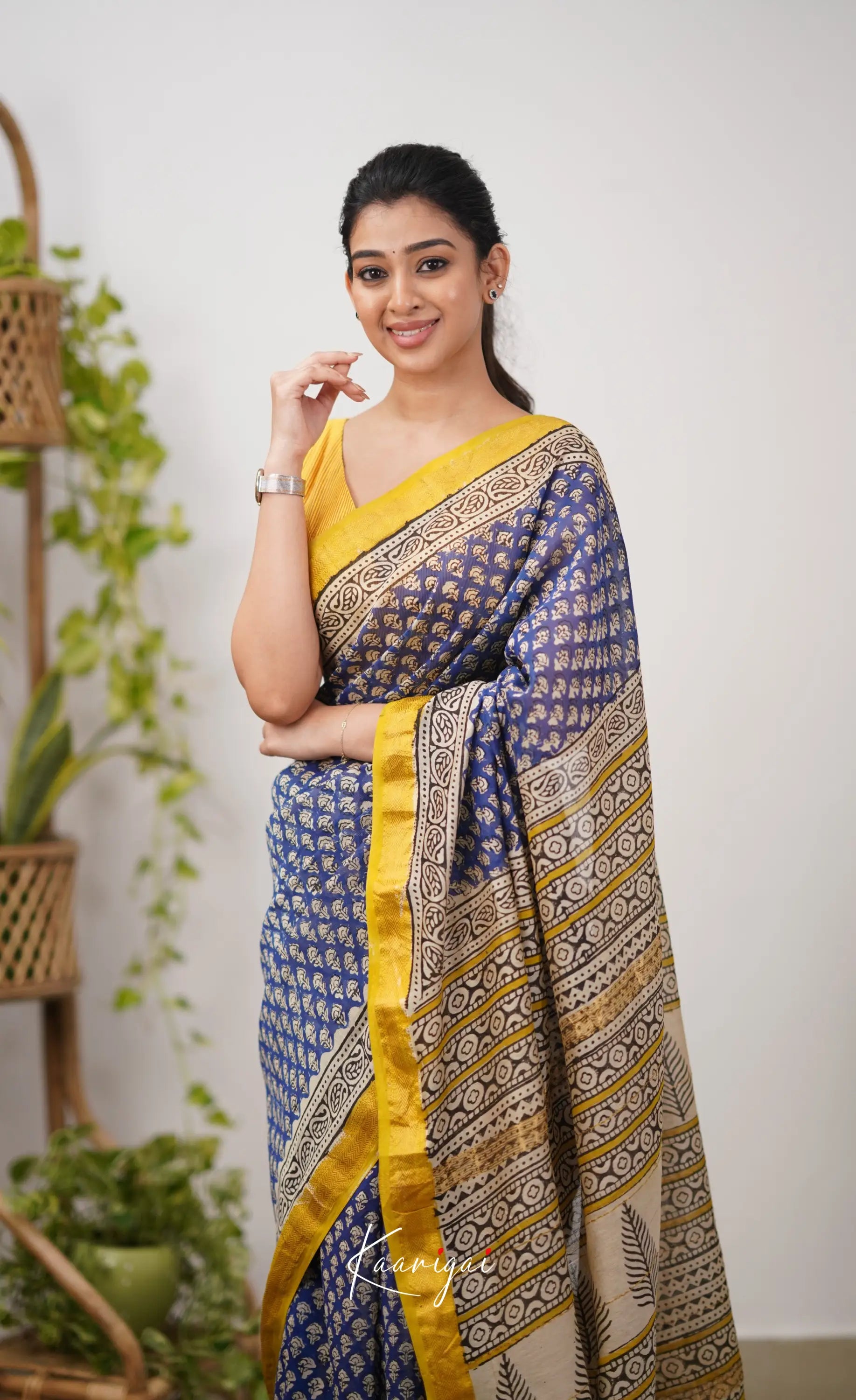 Mayuri Maheswari Silk Cotton Saree - Dark Blue Sarees