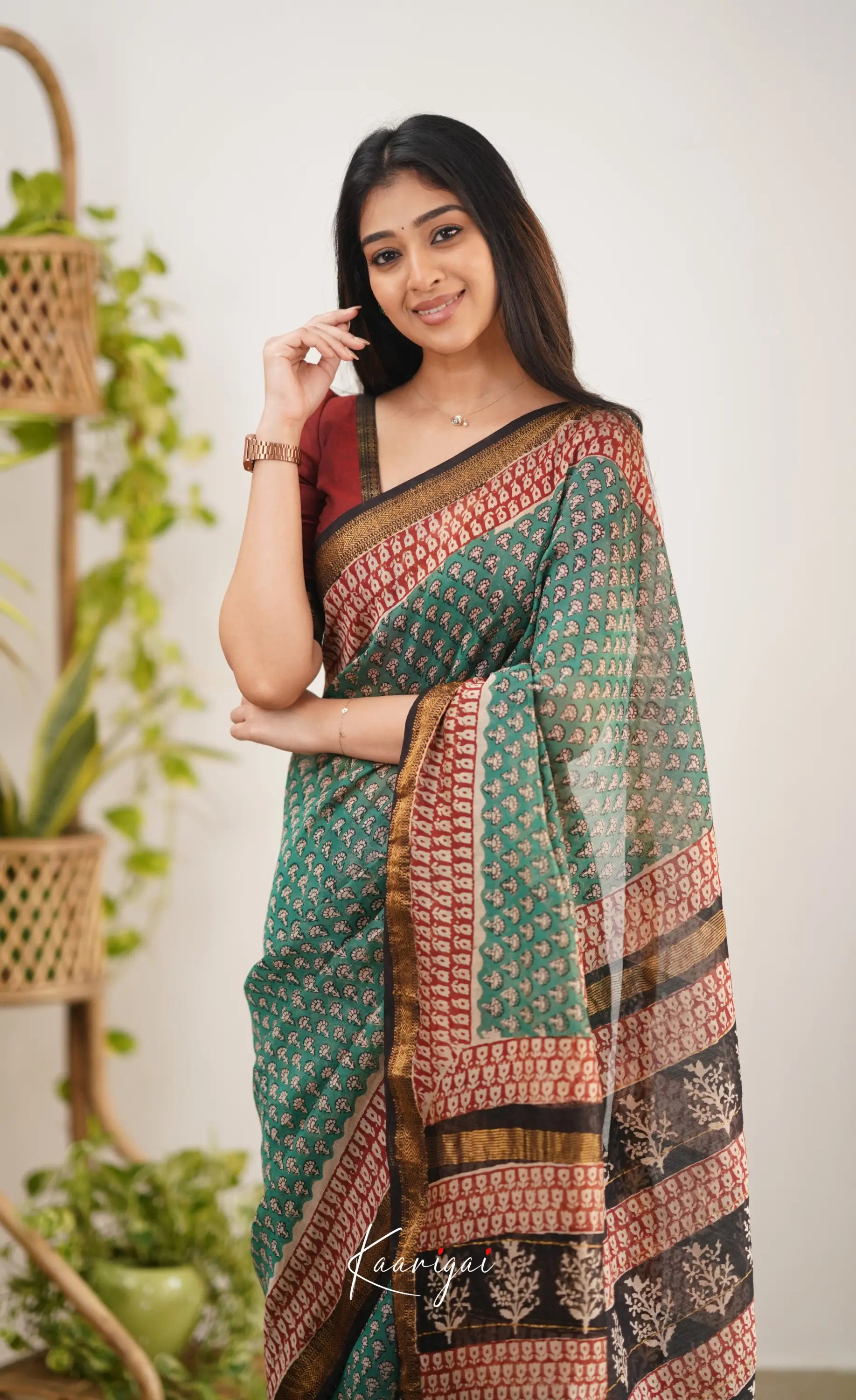 Mayuri Maheswari Silk Cotton Saree - Dark Green Sarees