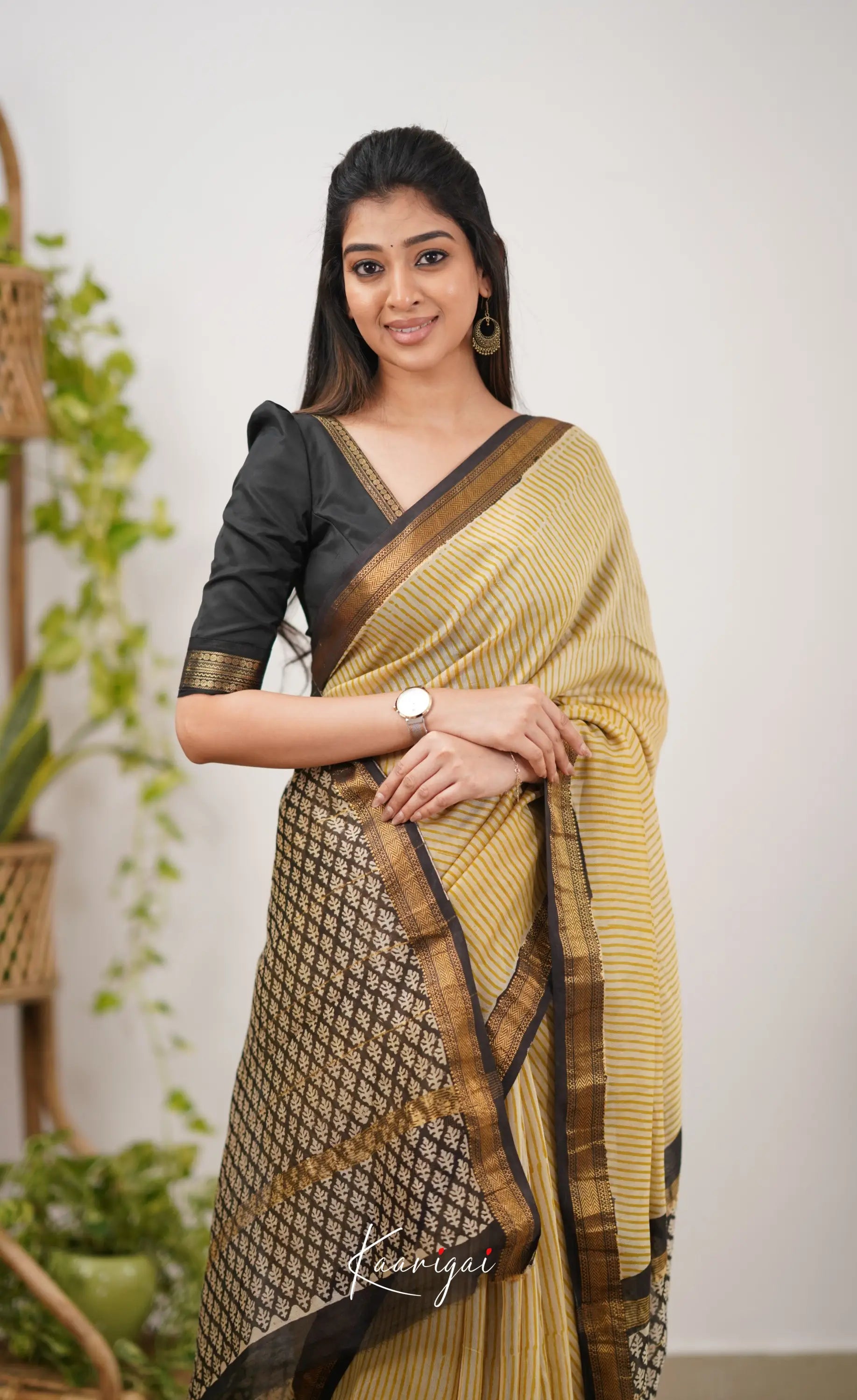 Mayuri Maheswari Silk Cotton Saree - Tussar Cream Sarees