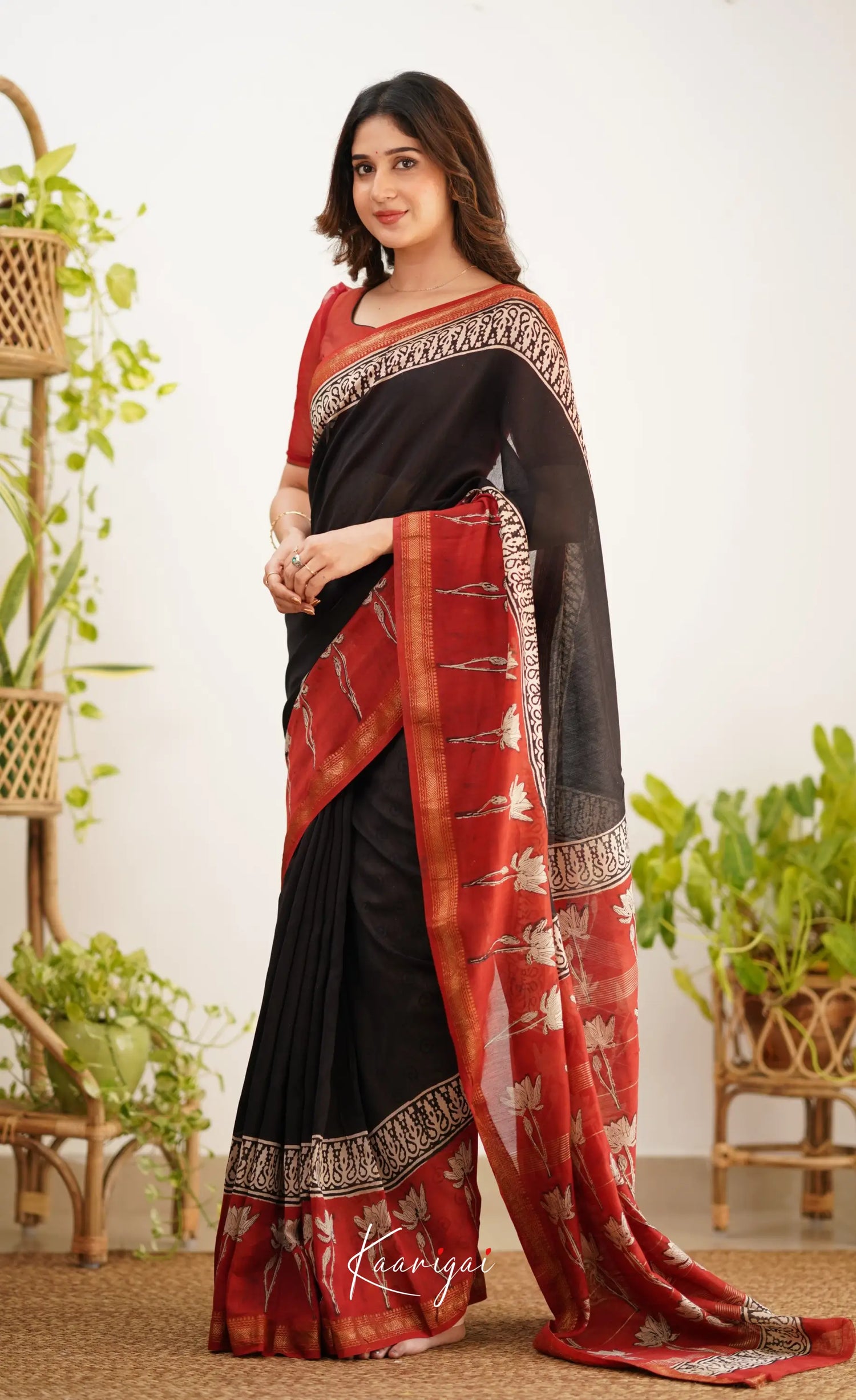 Mayuri Maheswari Saree - Black And Red Sarees