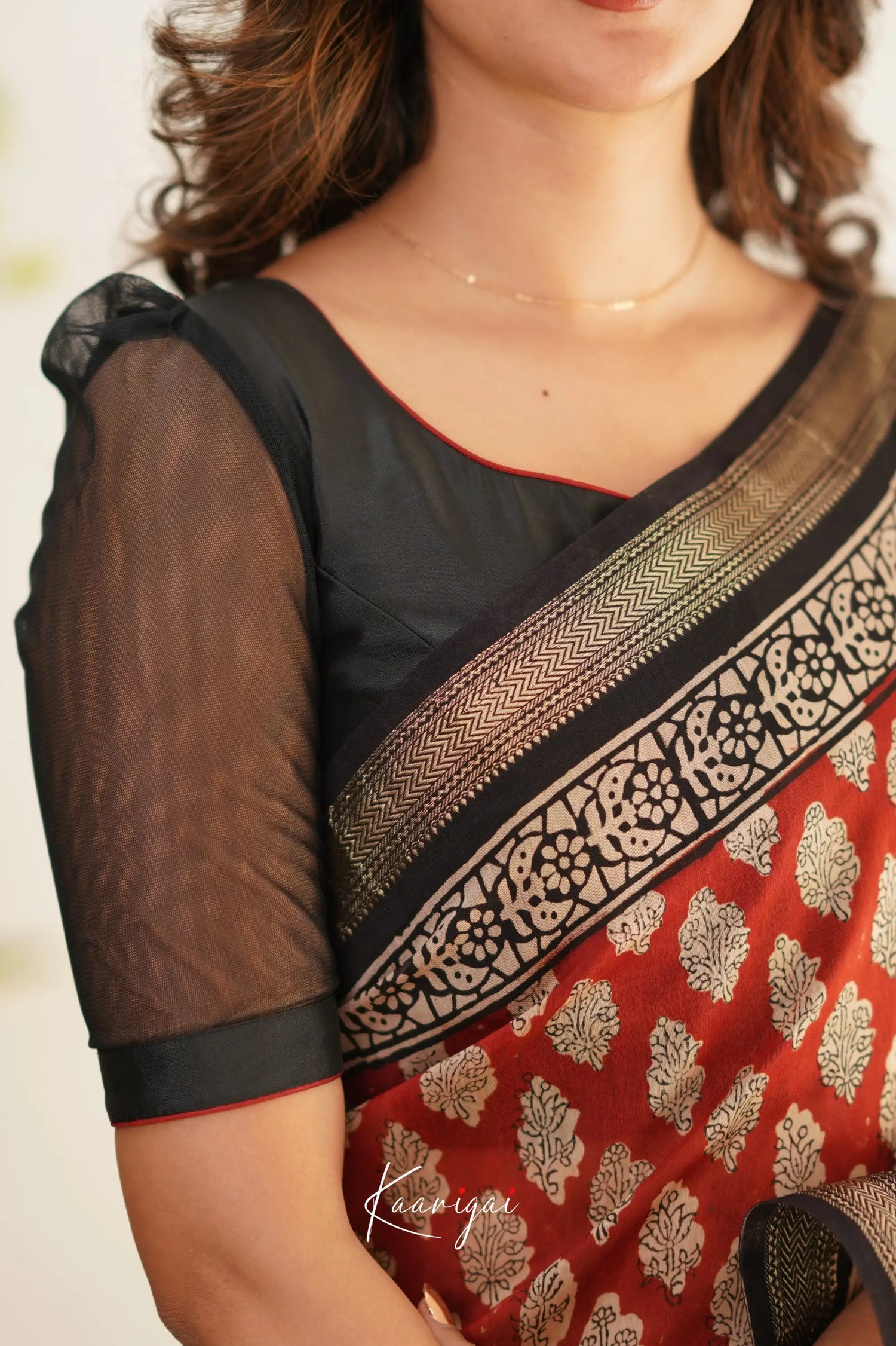 Mayuri Maheswari Saree - Red and Black - Sarees