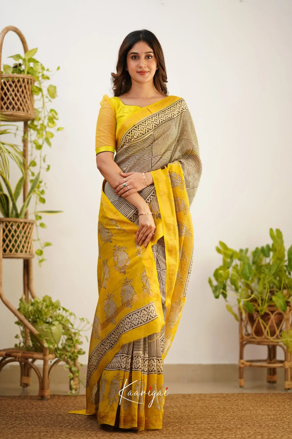 Mayuri Maheswari Saree - White and Yellow - Sarees