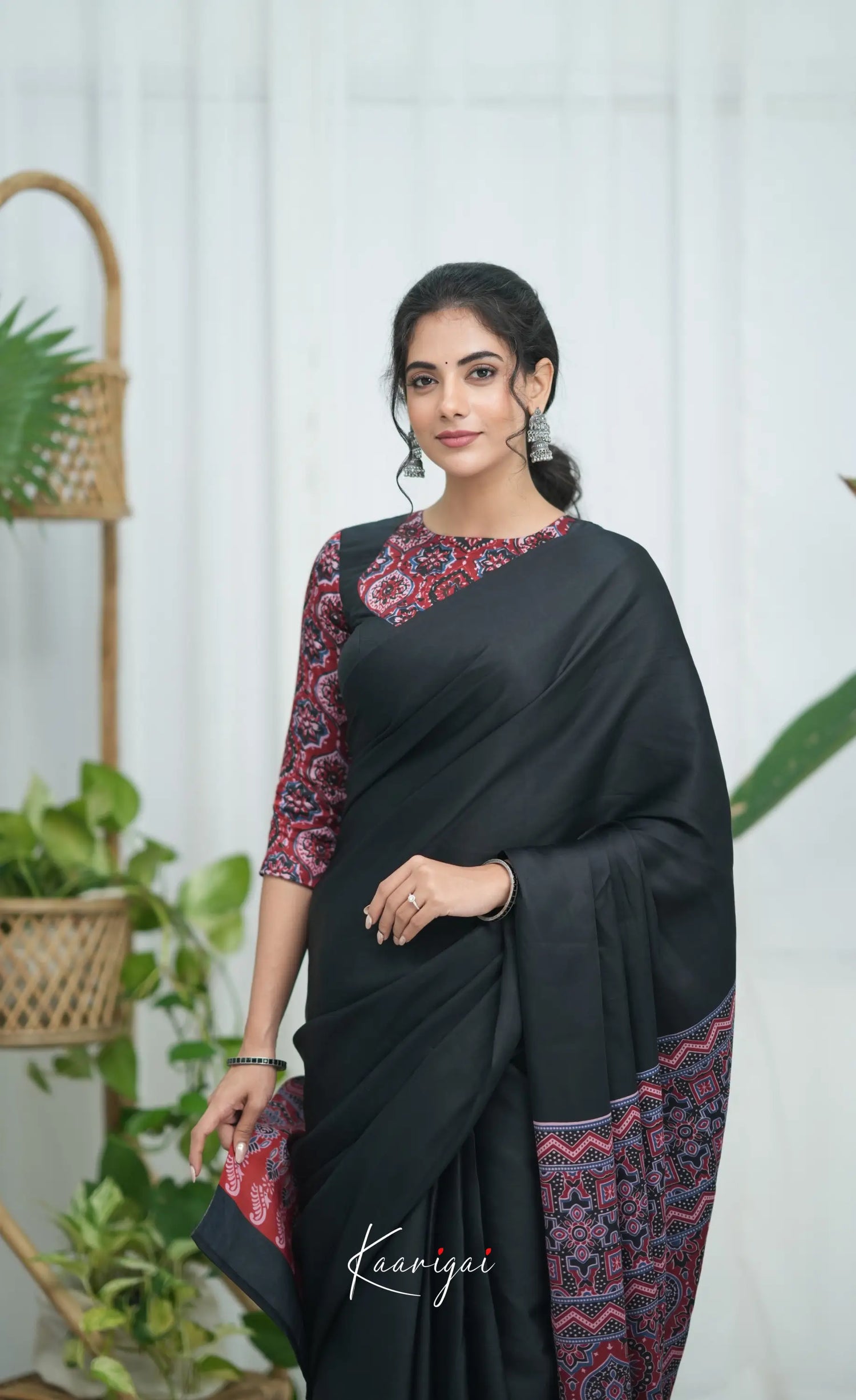 Meha Modal Silk Saree - Black and Maroon Sarees