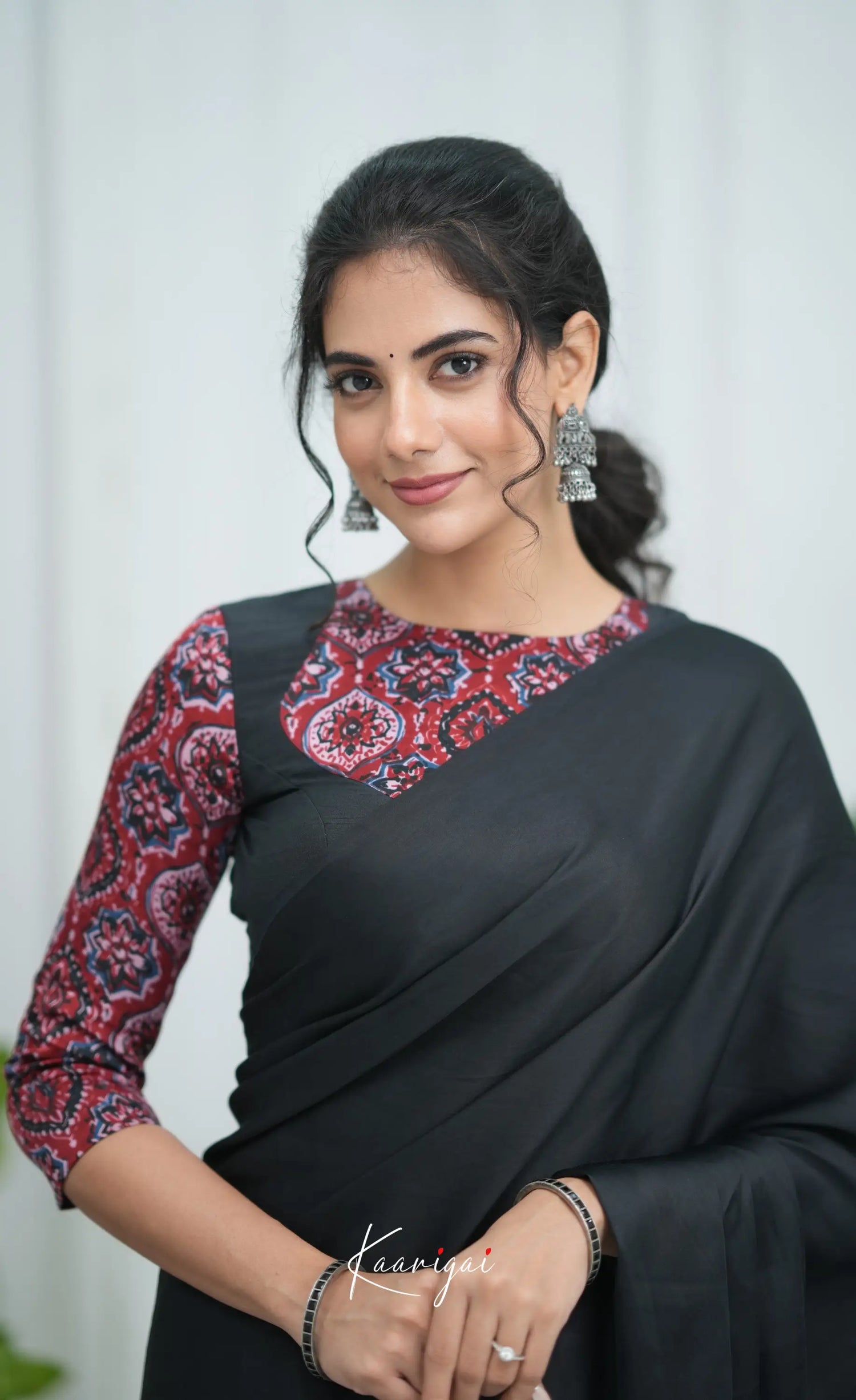 Meha Modal Silk Saree - Black and Maroon Sarees