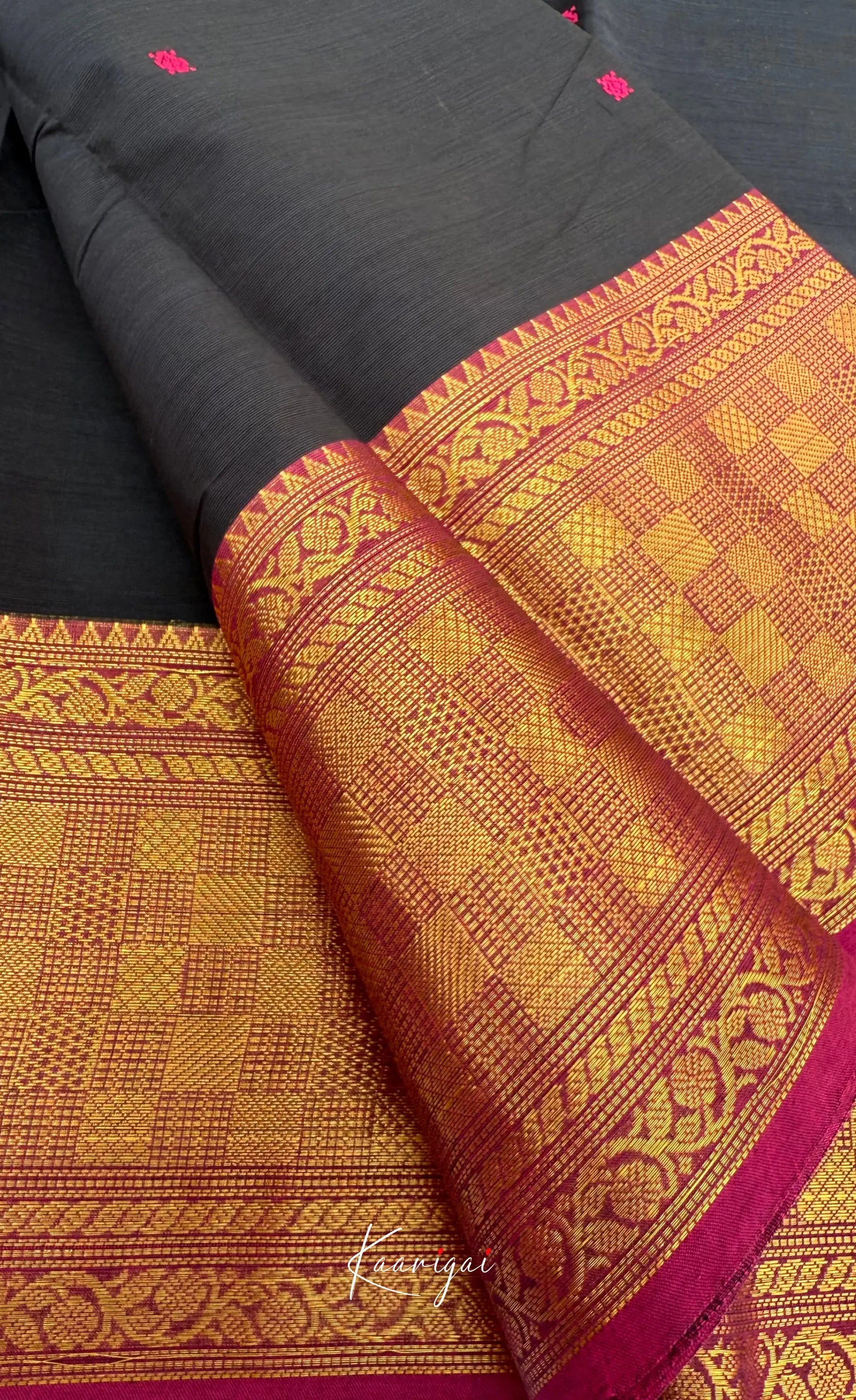 Nalinam - Midnight blue and Magenta Chettinad Cotton Saree - Sarees