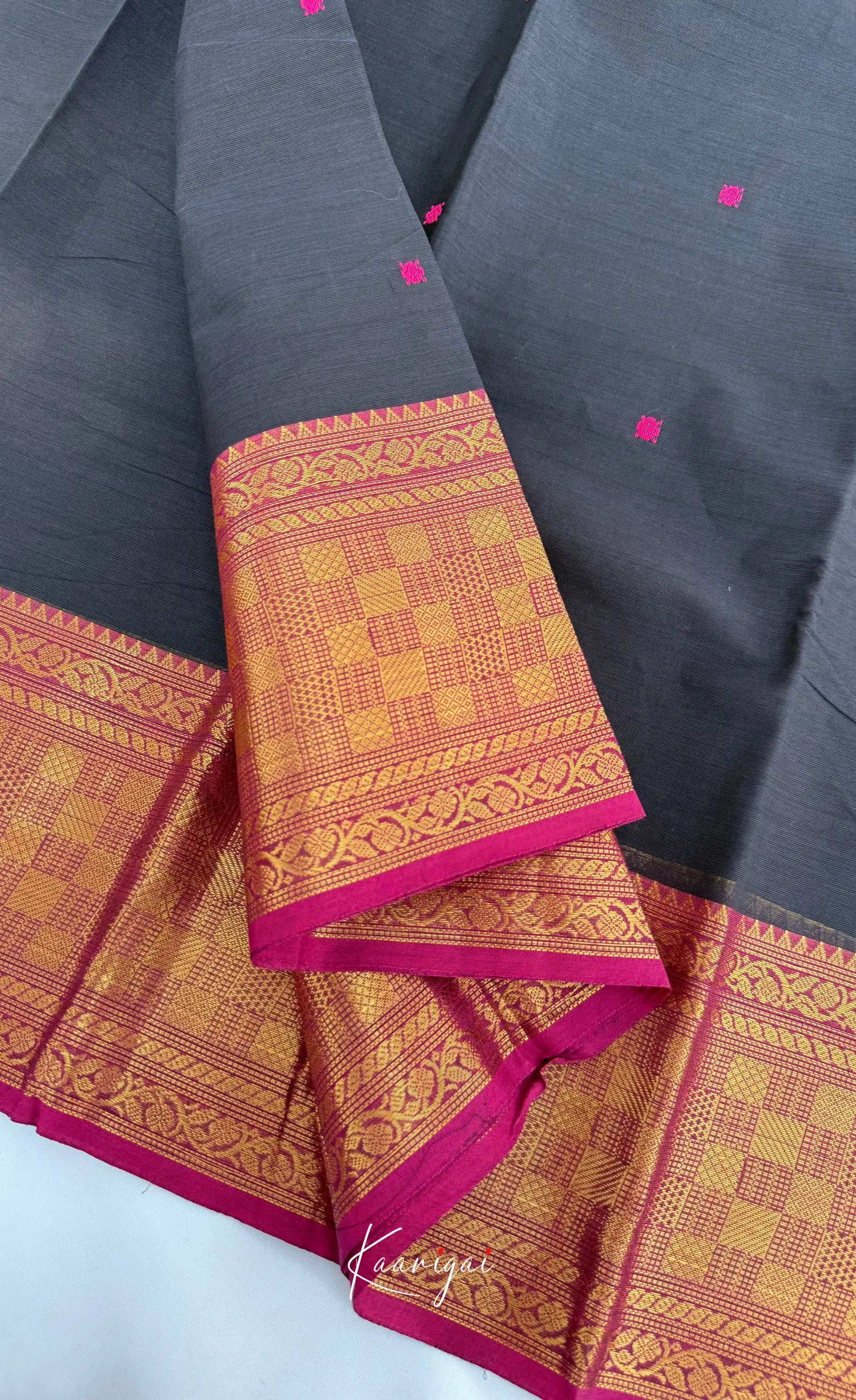 Nalinam - Midnight blue and Magenta Chettinad Cotton Saree - Sarees