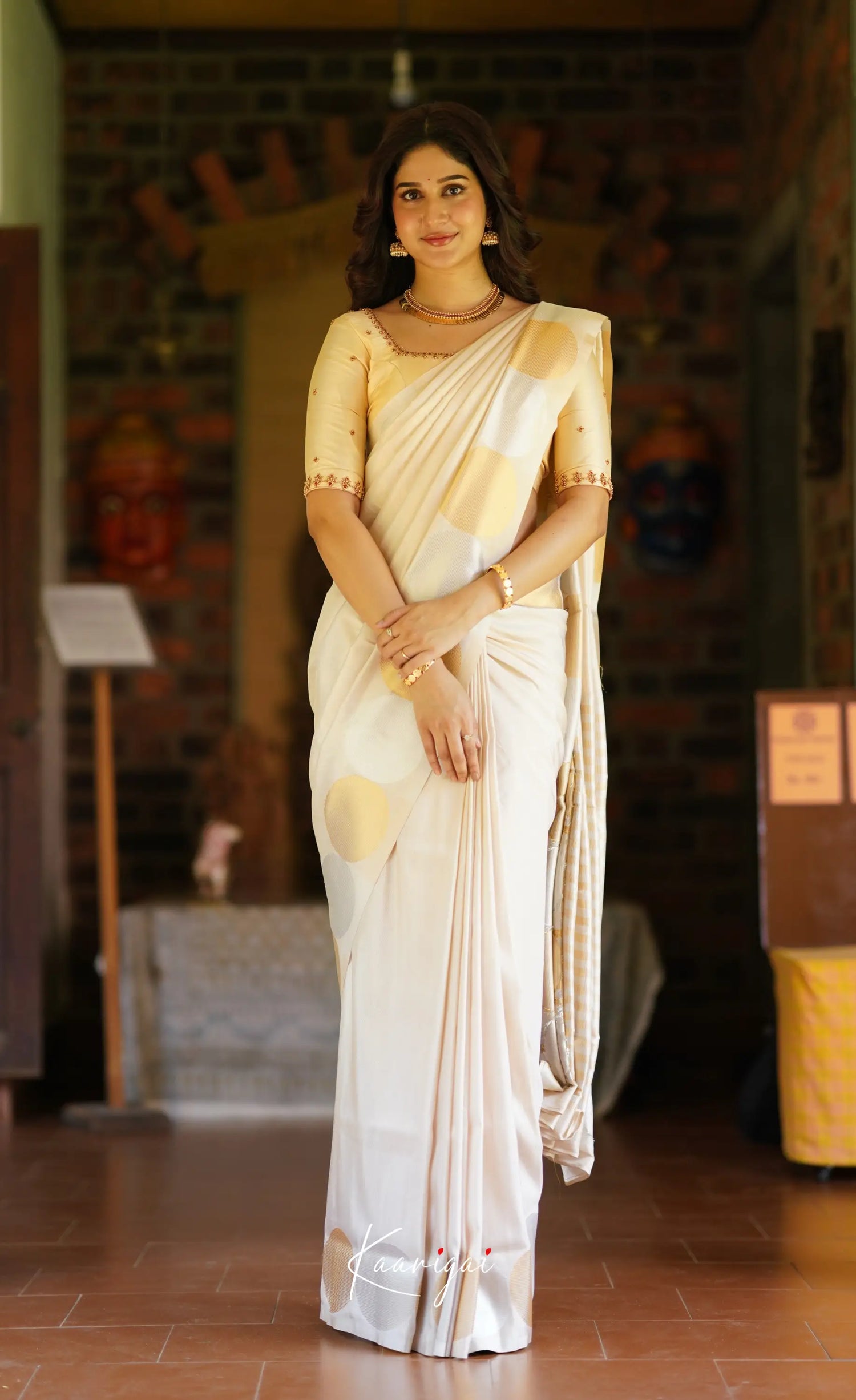 Omana Blended Silk Saree - White And Gold Sarees