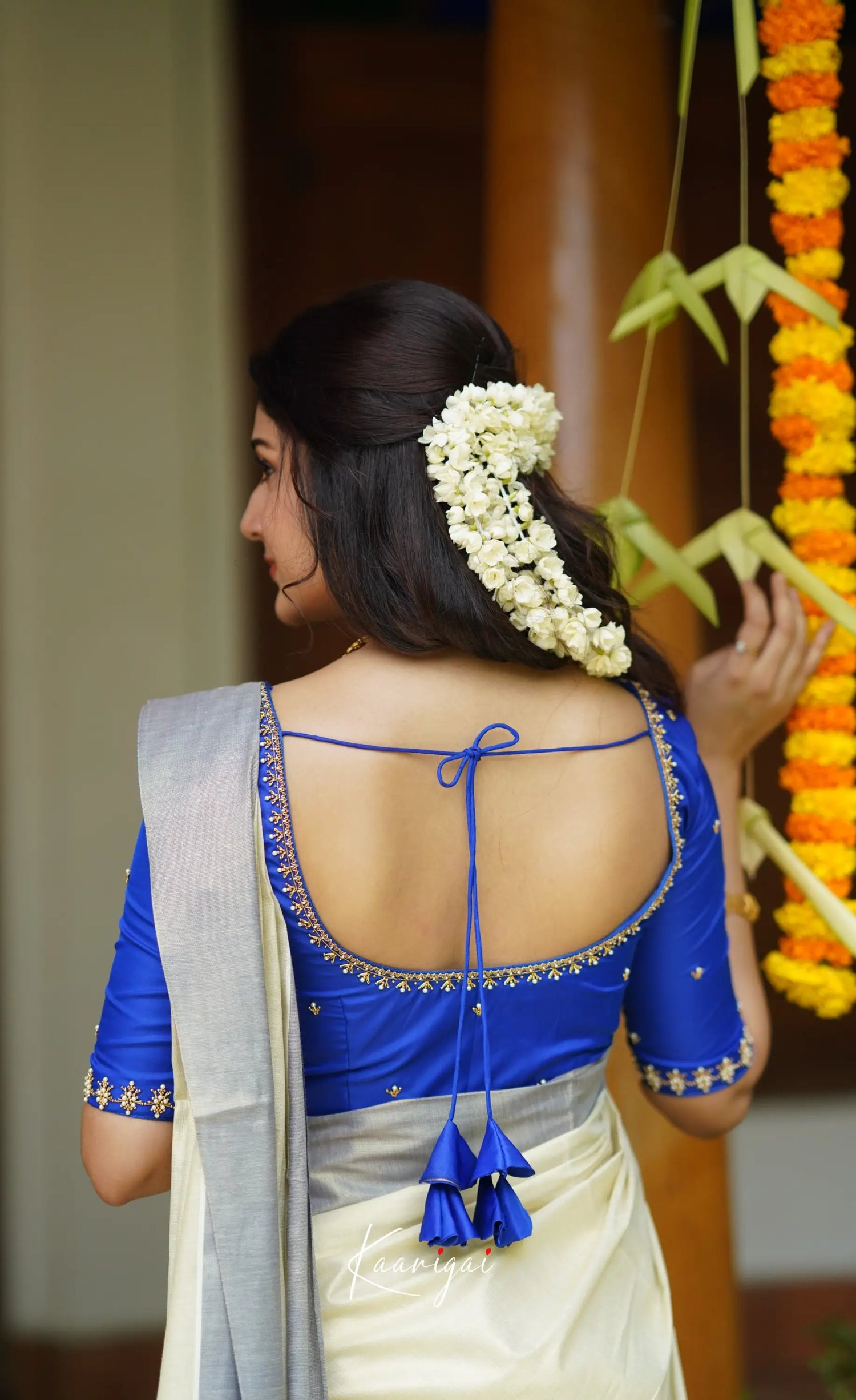 Omana Cotton Saree - Cream And Royal Blue Sarees