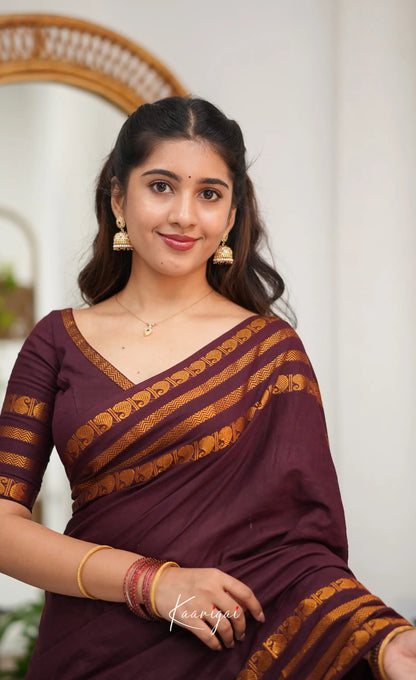 Saaral - Creamish white with Maroon Half &amp; Half Sungudi Saree - Sarees