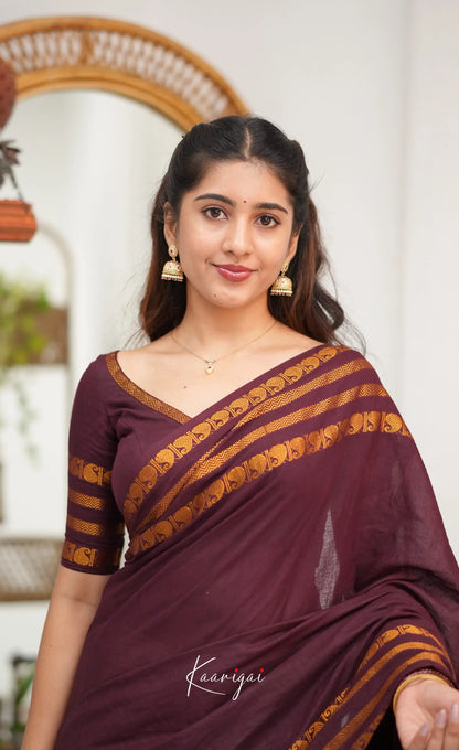 Saaral - Creamish white with Maroon Half &amp; Half Sungudi Saree - Sarees
