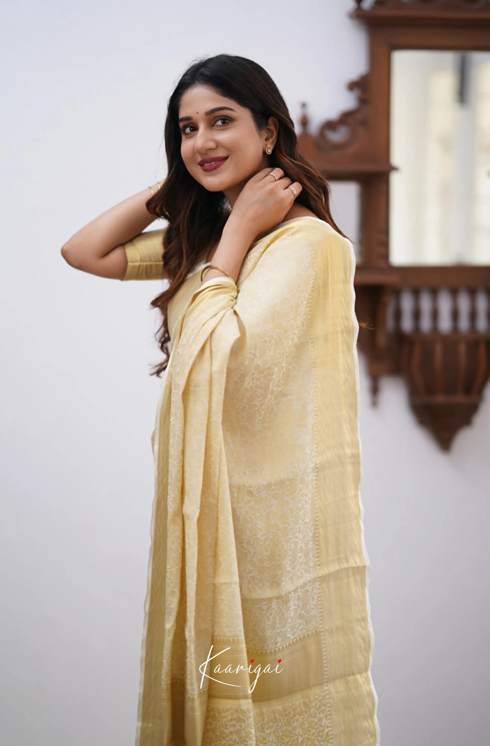 Tara - Off-White Georgette Sarees