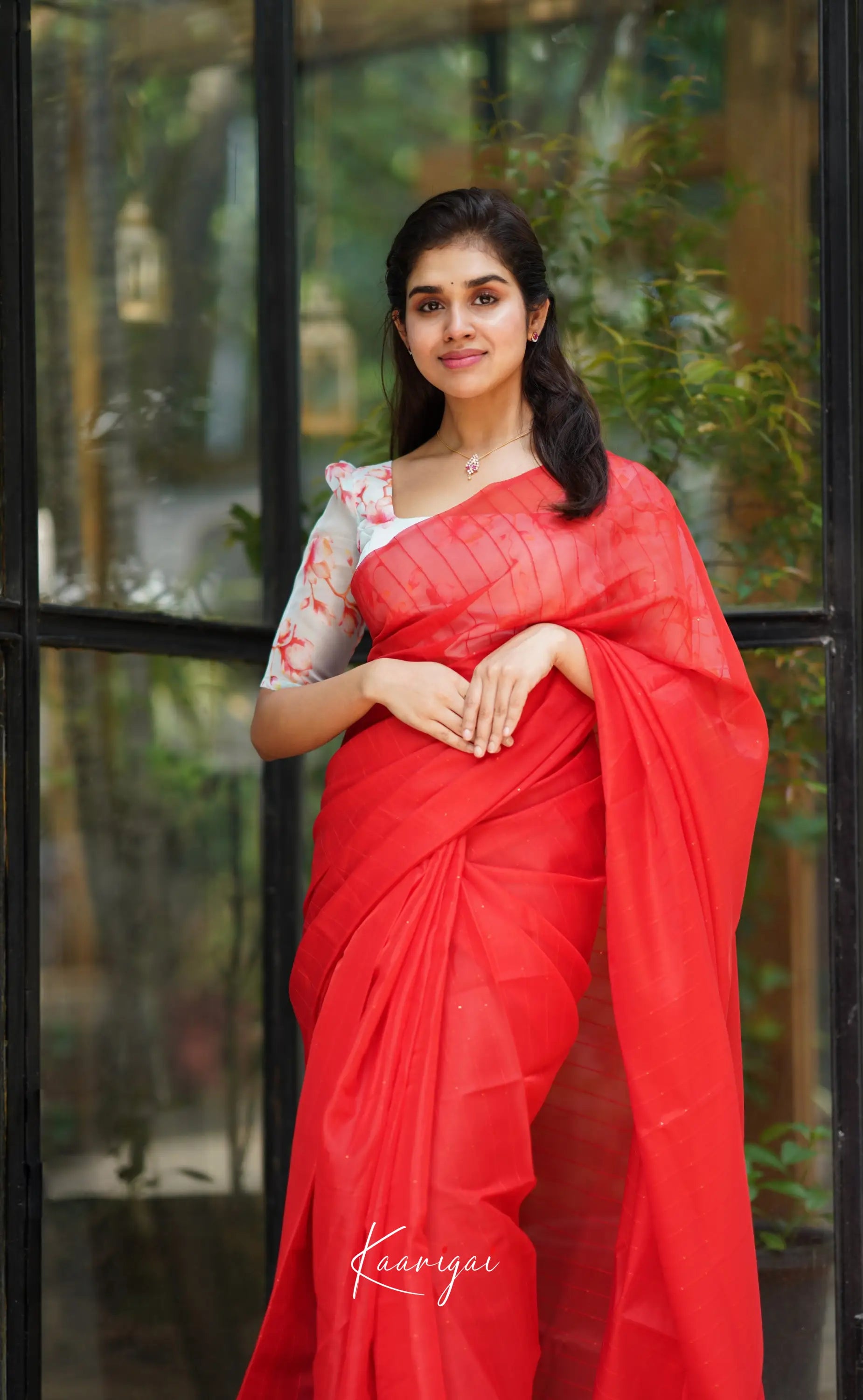 Vinathi - Red Shade Organza Saree Sarees